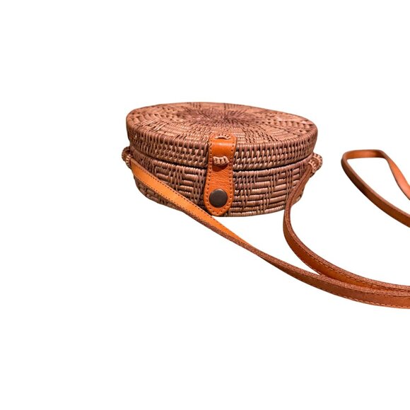 Crossbody Shoulder Rattan Bag Handmade in Bali Coastal Chic Boho - Picture 11 of 16